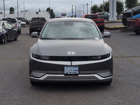 Used 2024 Hyundai Ioniq 5 Limited AWD/4WD image 8