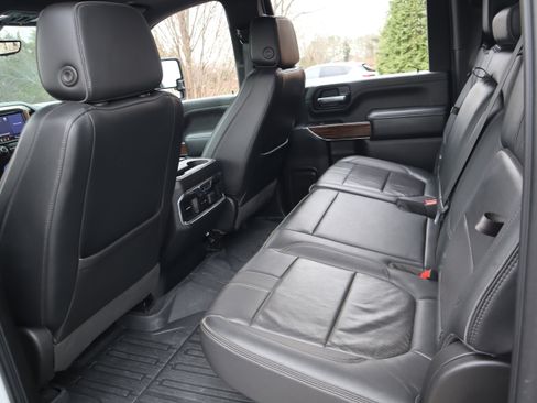 Used 2023 Chevrolet Silverado 2500 High Country w/ Technology Package image 37