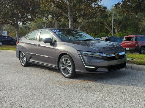 Used 2018 Honda Clarity Touring image 2
