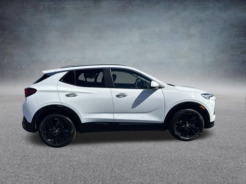 Certified 2024 Buick Encore GX Sport Touring FWD image 2