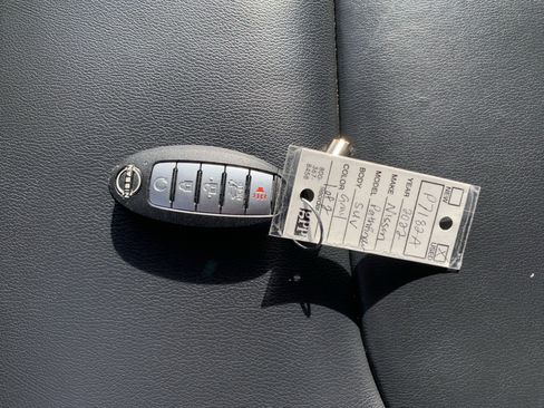 Used 2022 Nissan Pathfinder SL w/ SL Premium Package image 37