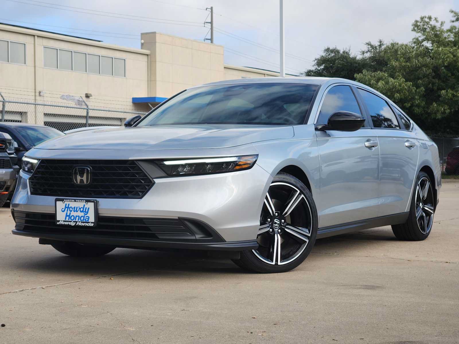 Used 2024 Honda Accord Sport image 1