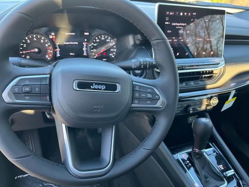 New 2026 Jeep Compass Limited image 8