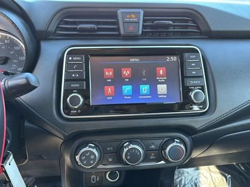 Used 2024 Nissan Versa S w/ S Plus Package image 25