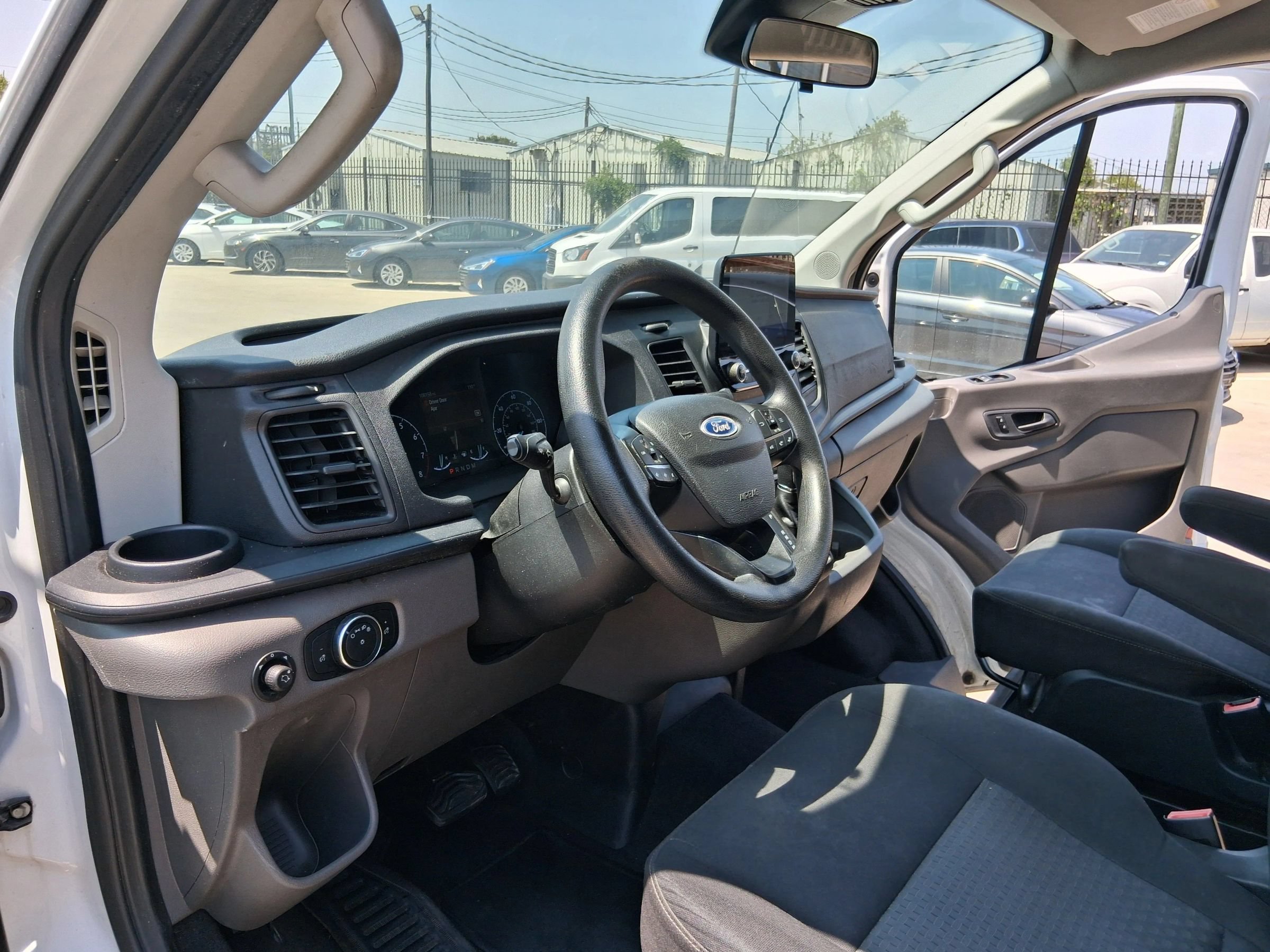 Used 2020 Ford Transit 150 XL RWD image 25
