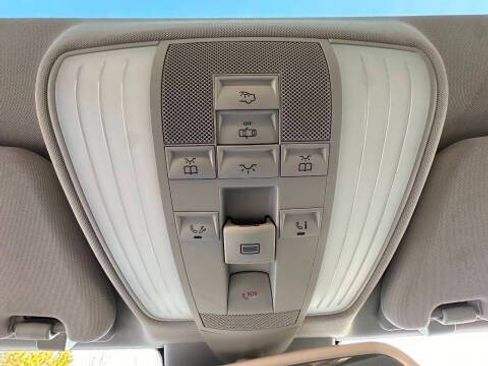 Used 2014 Mercedes-Benz E 350 Sedan image 23