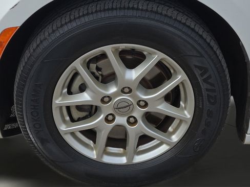 Used 2022 Chrysler Pacifica Touring-L FWD image 17