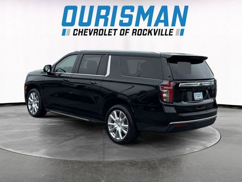 Used 2024 Chevrolet Suburban High Country w/ Max Trailering Package AWD/4WD image 4