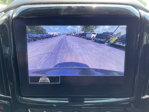 Used 2021 Chevrolet Traverse LT AWD/4WD image 9