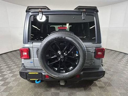 Used 2023 Jeep Wrangler Unlimited Sahara w/ Cold Weather Group AWD/4WD image 4