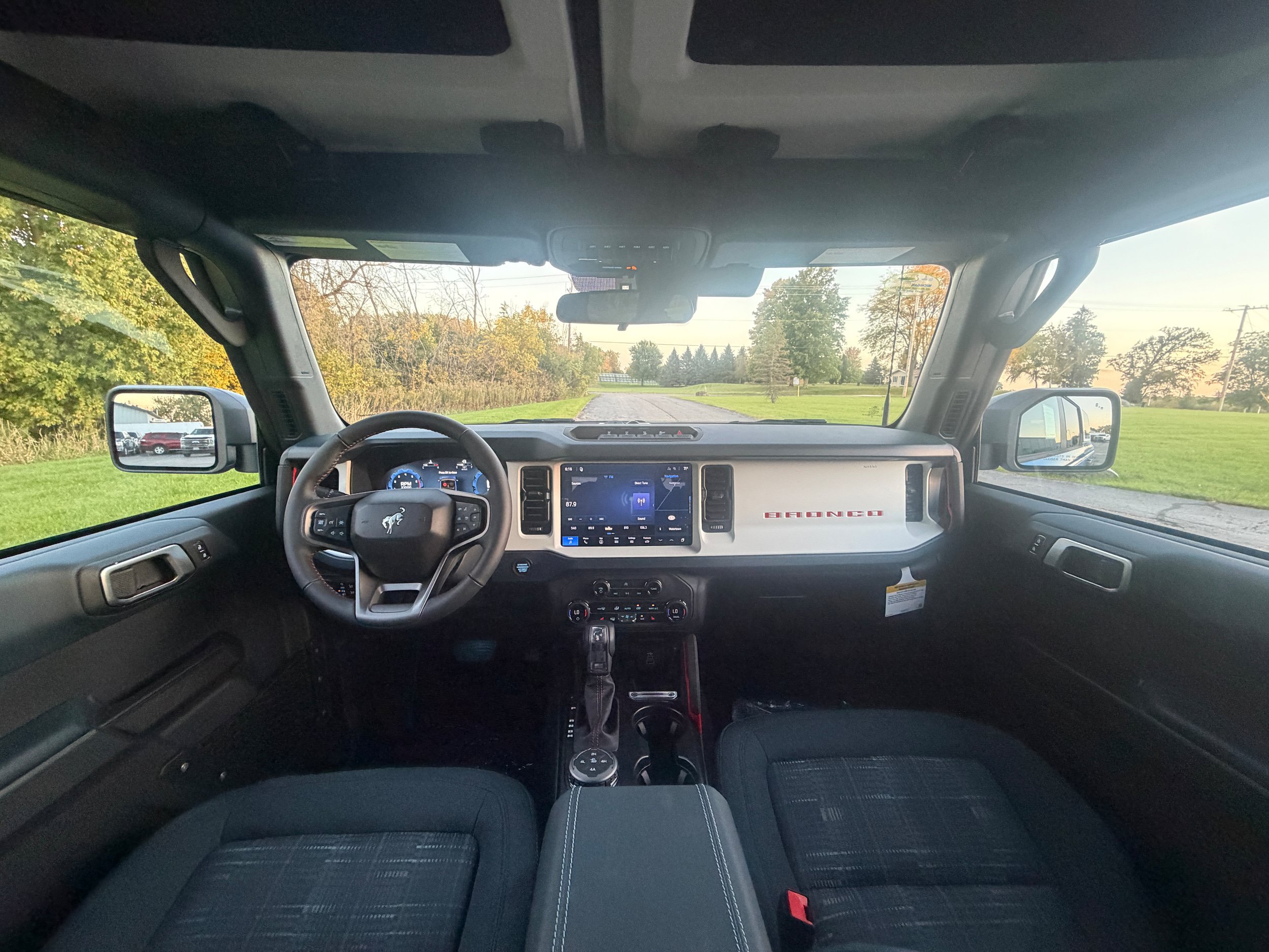 New 2026 Ford Bronco Heritage Edition AWD/4WD image 3