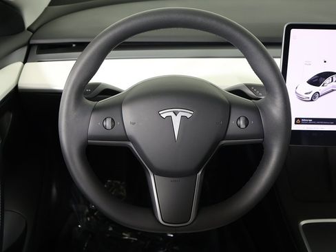 Used 2021 Tesla Model 3 Long Range image 40