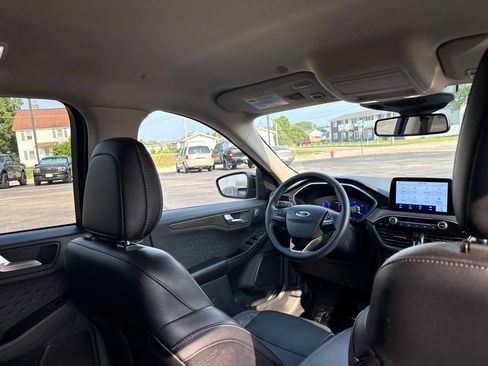 Used 2020 Ford Escape Titanium AWD/4WD image 31
