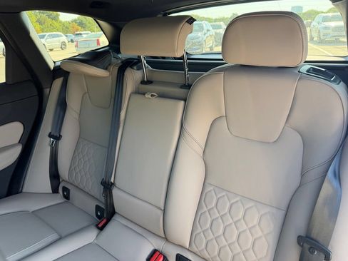 New 2027 Volvo XC60 B5 Plus AWD/4WD image 21
