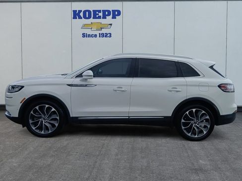 Used 2021 Lincoln Nautilus Reserve w/ Equipment Group 201A FWD image 2