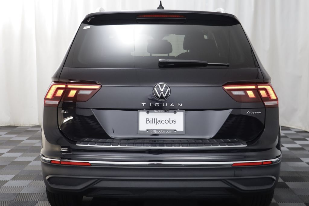Used 2022 Volkswagen Tiguan SE AWD/4WD image 14
