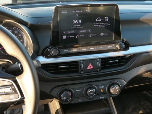 Used 2023 Kia Forte LXS w/ LXS Technology Package image 23