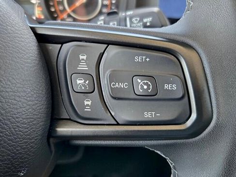 Used 2026 Jeep Wrangler Unlimited Rubicon AWD/4WD image 23