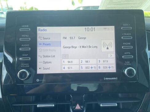 Used 2021 Toyota Camry SE image 13