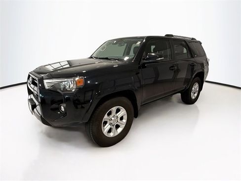Certified 2023 Toyota 4Runner SR5 Premium image 3
