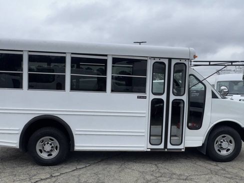 Used 2008 Chevrolet Express 3500 3500 2dr Commercial/Cutaway/Ch w/ School Bus Package image 8