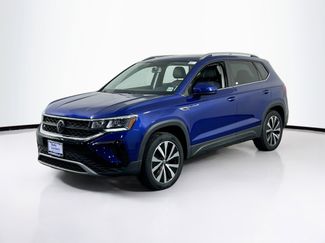 Used 2022 Volkswagen Taos SE video 1