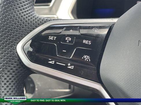 Used 2022 Volkswagen Tiguan SE R-Line image 22