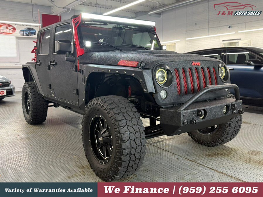 Used 2015 Jeep Wrangler Unlimited Sahara w/ Connectivity Group AWD/4WD image 4