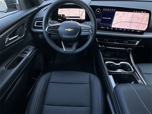 New 2026 Chevrolet Traverse LT w/ Driver Confidence Package image 10