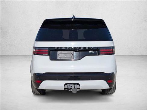 Used 2023 Land Rover Discovery S R-Dynamic image 6
