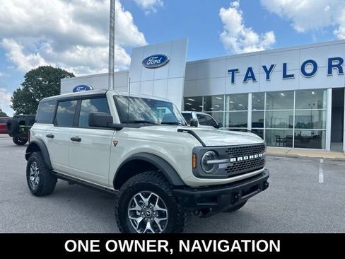 Used 2025 Ford Bronco Badlands AWD/4WD image 1