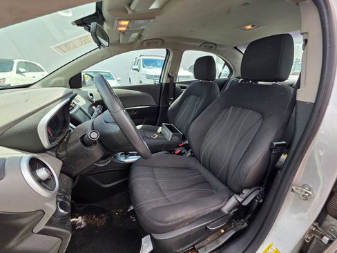 Used 2017 Chevrolet Sonic LT FWD image 11