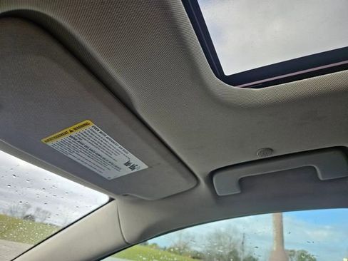 Used 2019 Buick Enclave Essence image 20