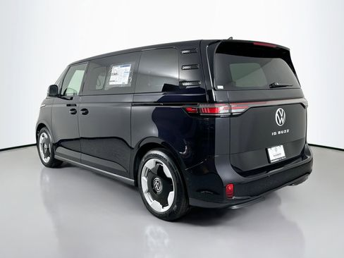 New 2025 Volkswagen ID. Buzz Pro S image 6