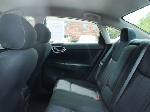 Used 2019 Nissan Sentra SV FWD image 29