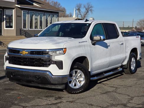 Used 2024 Chevrolet Silverado 1500 LT image 1