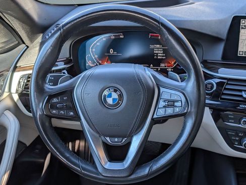 Used 2020 BMW 530i xDrive w/ Executive Package image 16