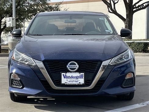 Used 2019 Nissan Altima 2.5 SR w/ SR Premium Package image 7