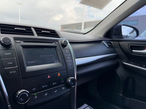 Used 2017 Toyota Camry LE image 28