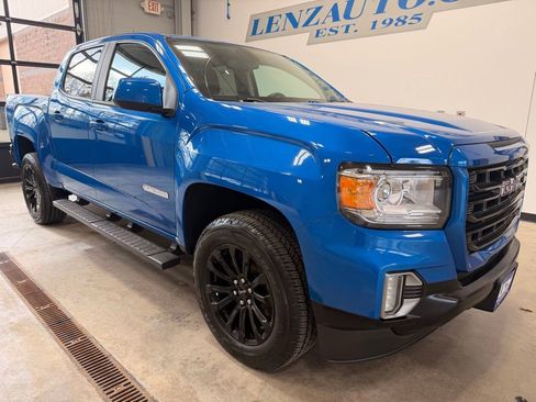 Used 2022 GMC Canyon Elevation w/ Trailering Package AWD/4WD image 2