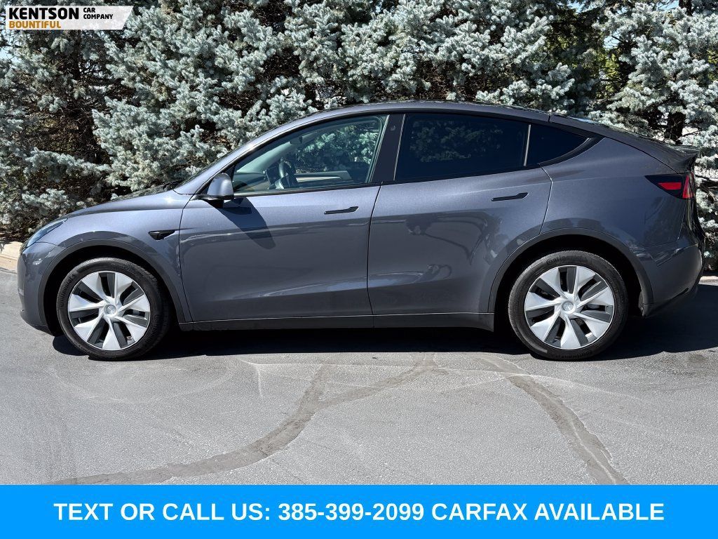 Used 2023 Tesla Model Y Long Range AWD/4WD image 4