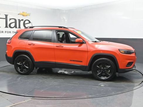 Used 2021 Jeep Cherokee Latitude Plus AWD/4WD image 49