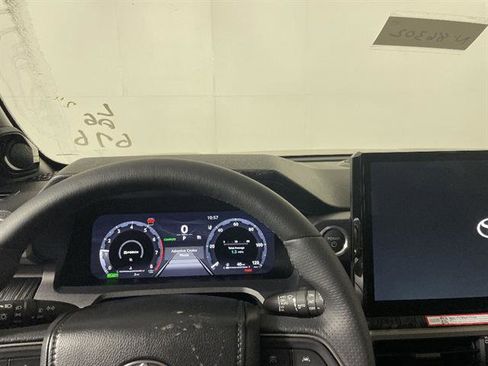 New 2026 Toyota 4Runner 4WD image 15