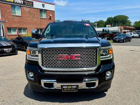 Used 2015 GMC Sierra 3500 Denali w/ Duramax Plus Package AWD/4WD image 2