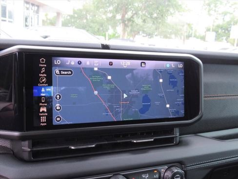 Certified 2024 Jeep Gladiator Mojave w/ Technology Group image 24