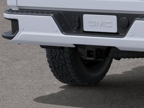 New 2025 GMC Sierra 2500 Denali Ultimate image 15