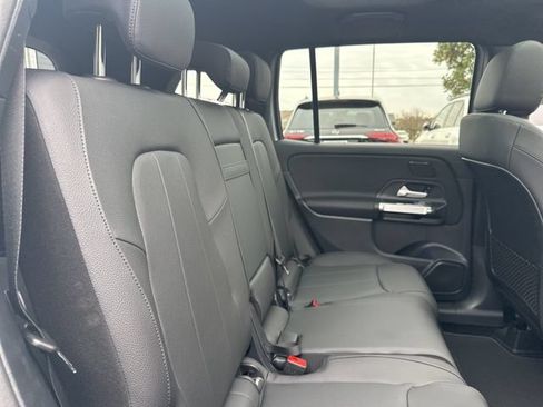 Used 2026 Mercedes-Benz GLB 250 image 25