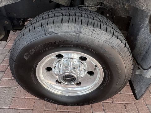 Used 2005 Ford Excursion XLT AWD/4WD image 15