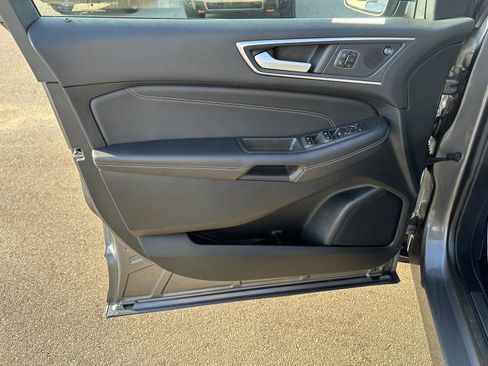 Used 2024 Ford Edge Titanium image 16