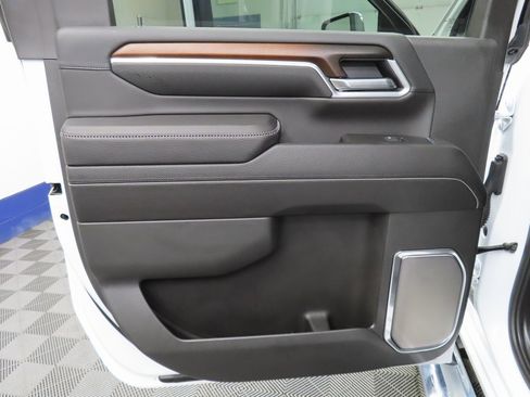 Used 2025 GMC Sierra 2500 Denali w/ Technology Package image 78